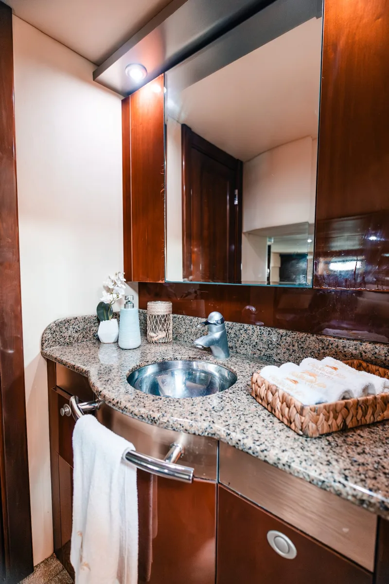 Sea Ray 52, foto 22