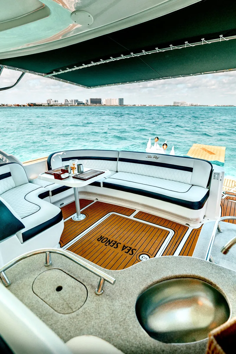 Sea Ray 52, foto 32