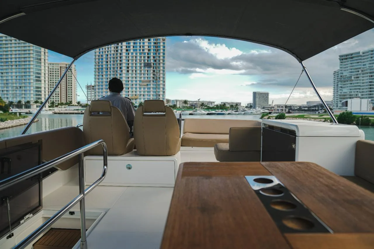 Fairline Squadron 50, foto 13