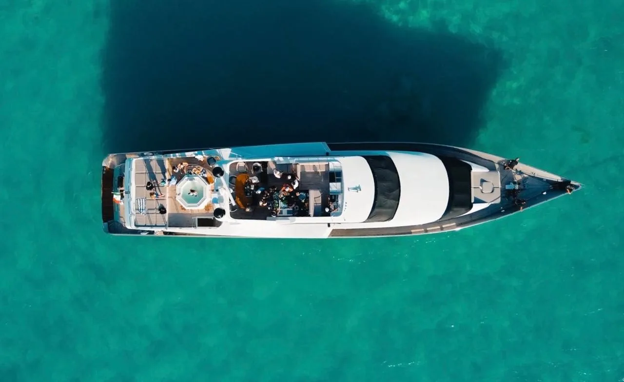 Avalon 115, foto 1
