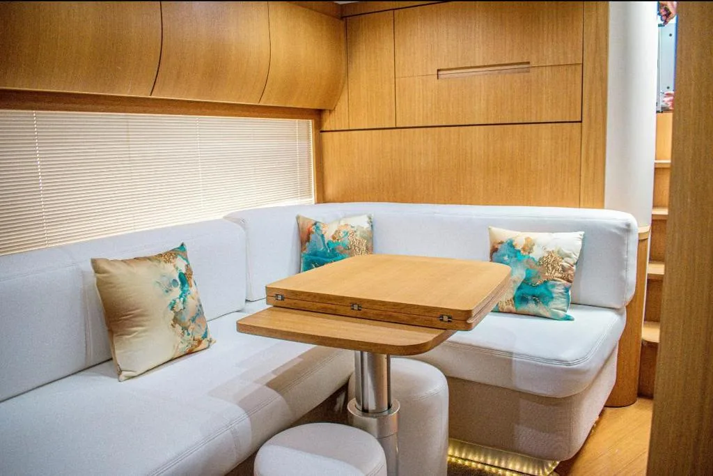 Pershing 63, foto 15