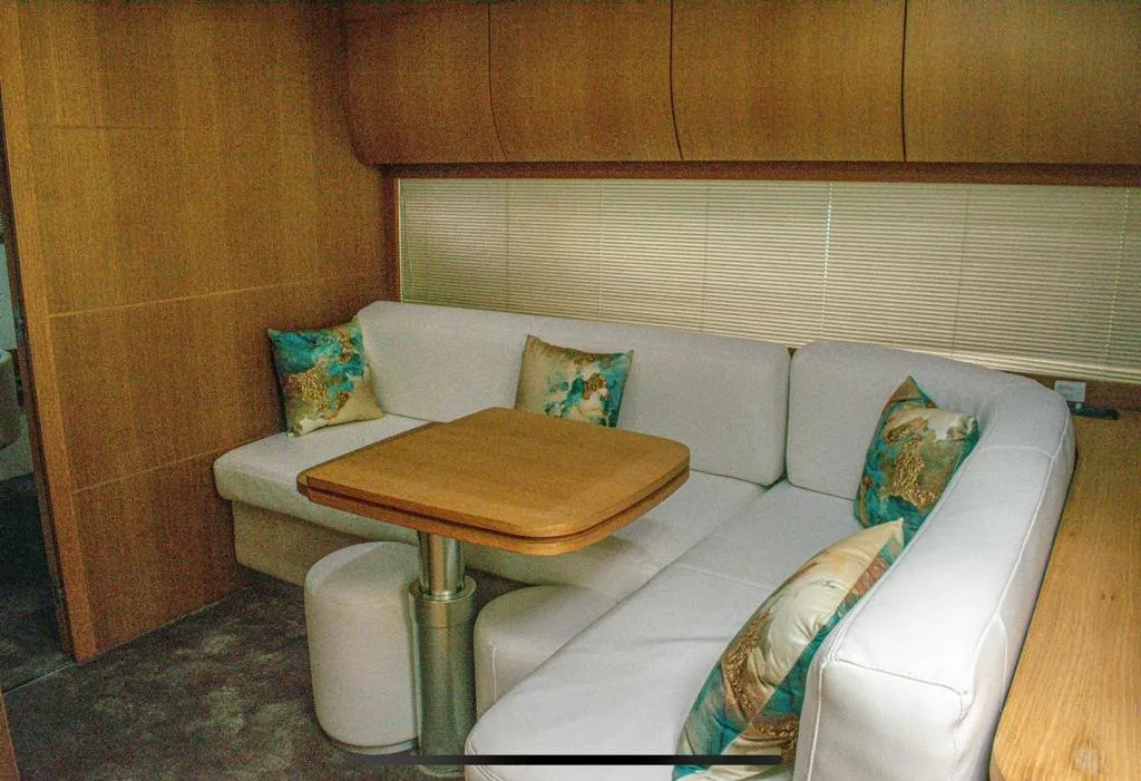 Pershing 63, foto 17