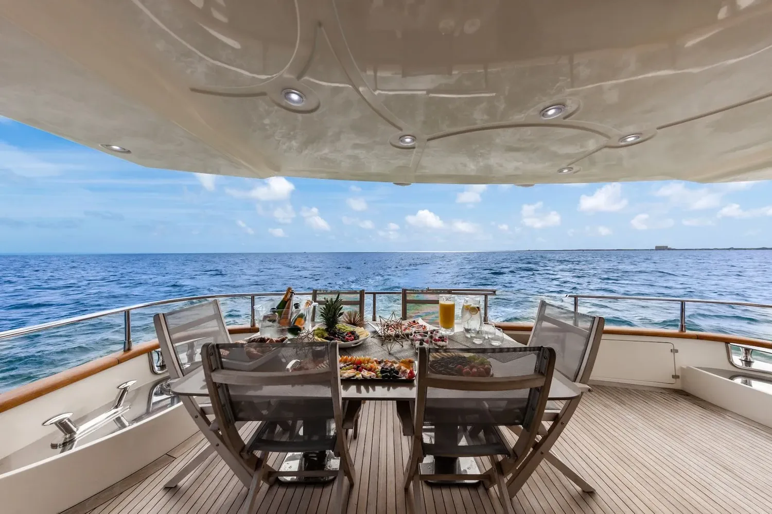 Azimut 85, foto 5