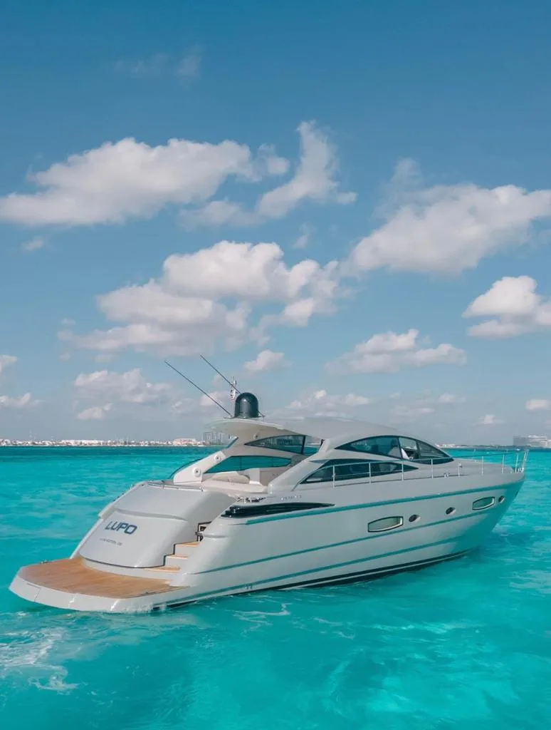 Pershing 63, foto 2