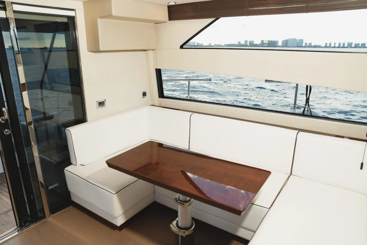 Fairline Squadron 50, foto 3