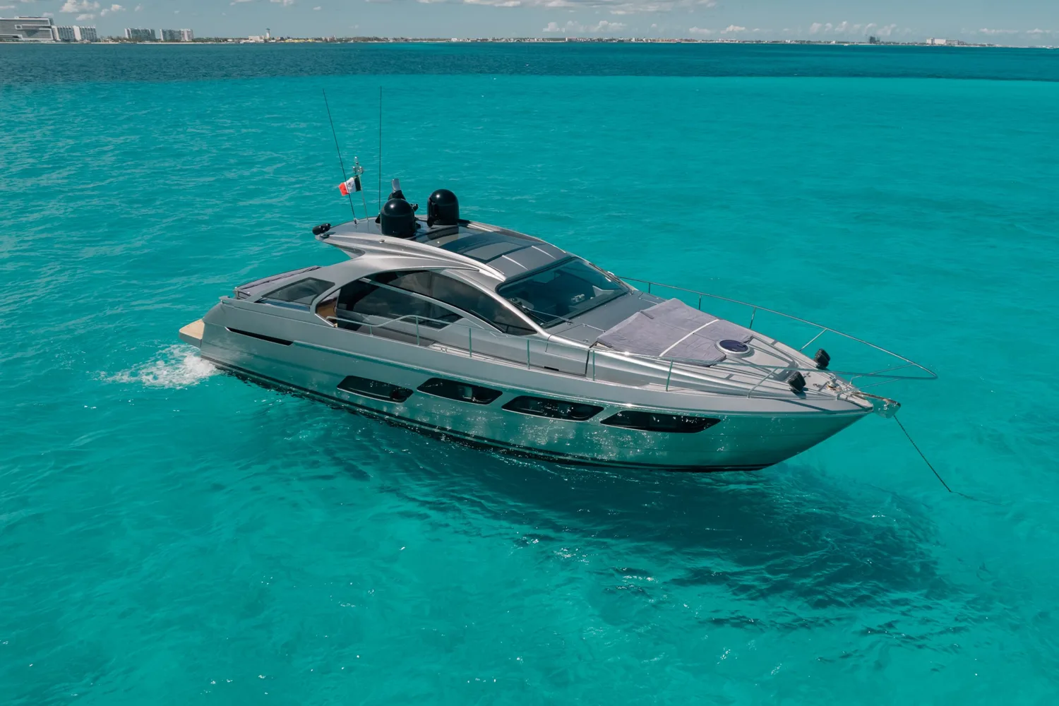 Pershing 56, foto 16