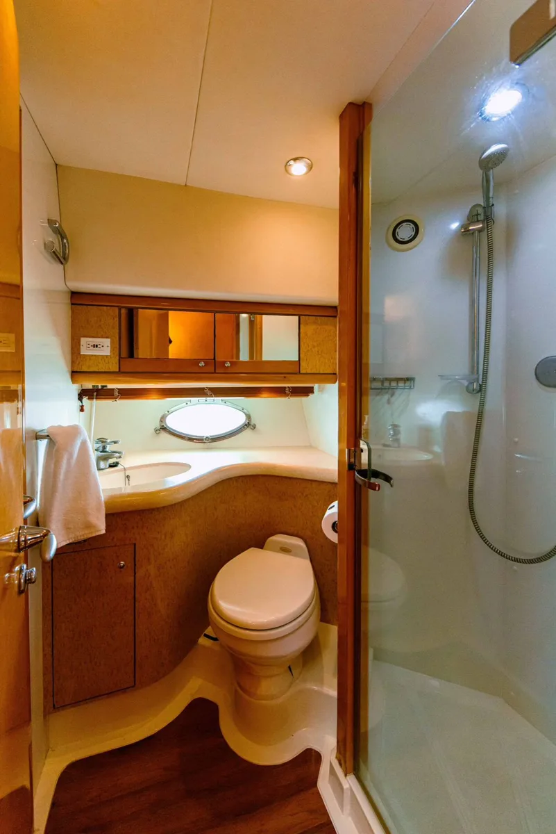 Azimut 65 Flybridge, foto 14