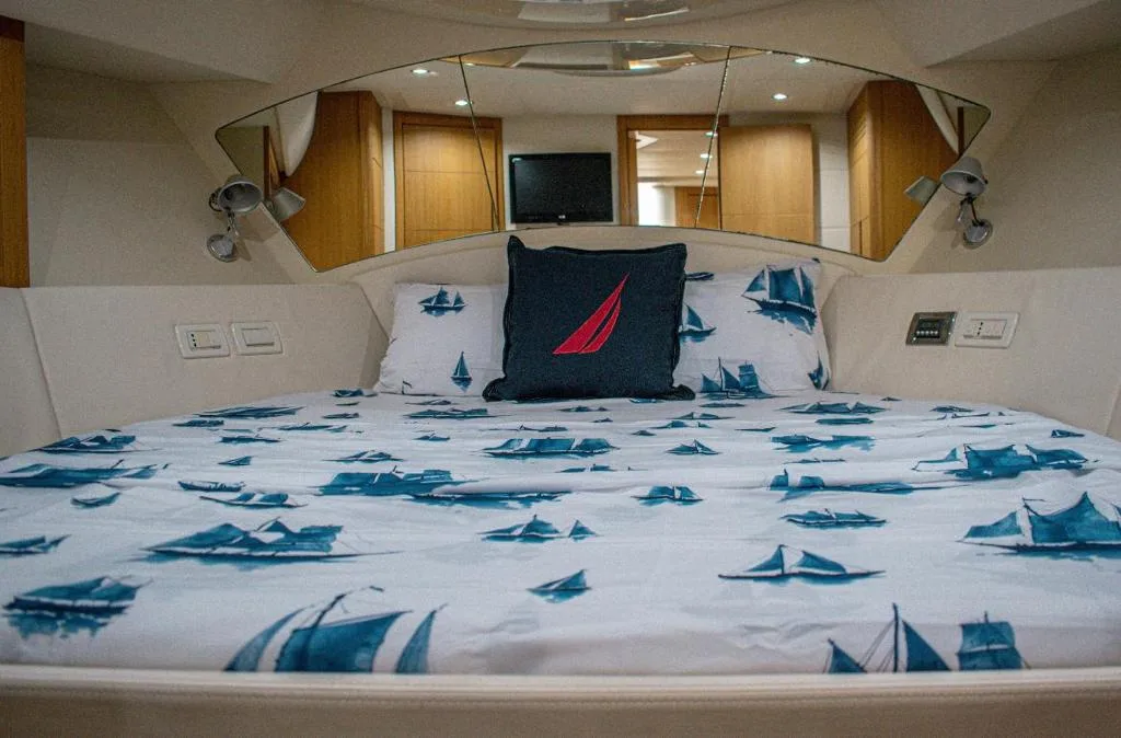 Pershing 63, foto 16