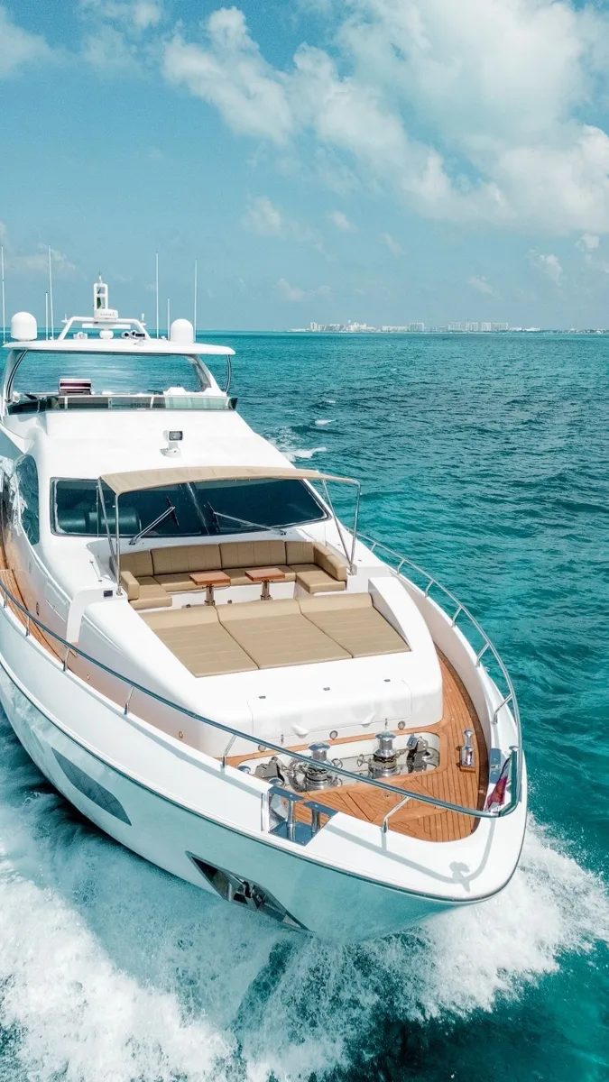 Azimut 100, foto 22