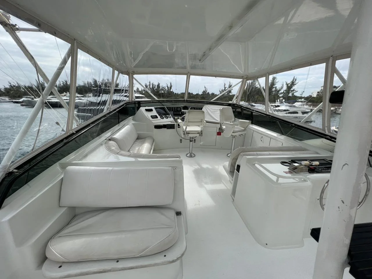 Hatteras 60, foto 8
