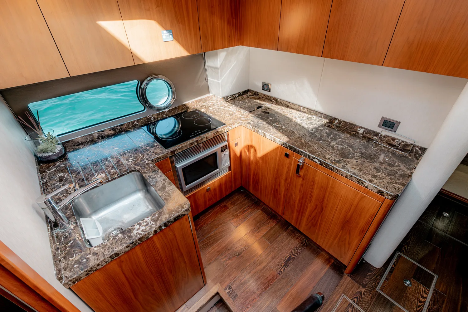 Sunseeker Predator 60, foto 22