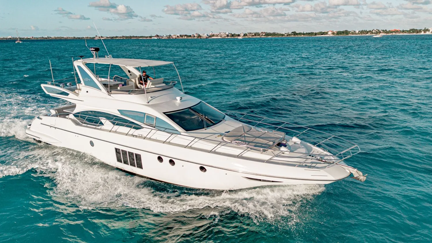 Azimut 65, foto 1