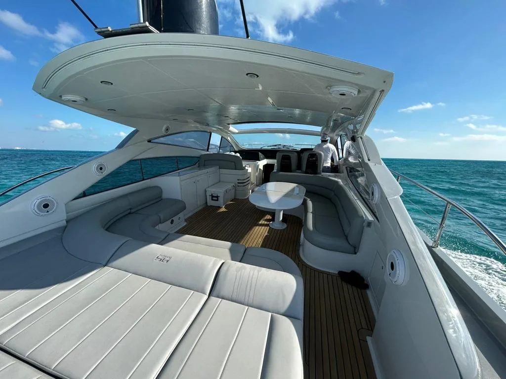 Pershing 63, foto 19