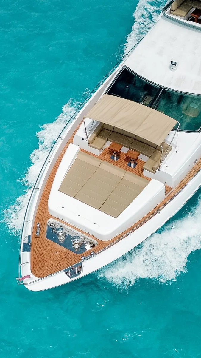 Azimut 100, foto 17