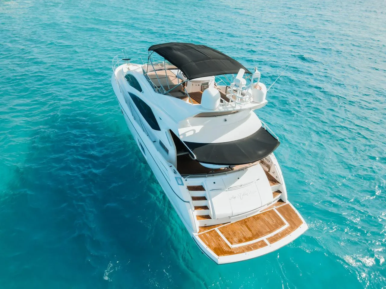 Azimut 64, foto 15