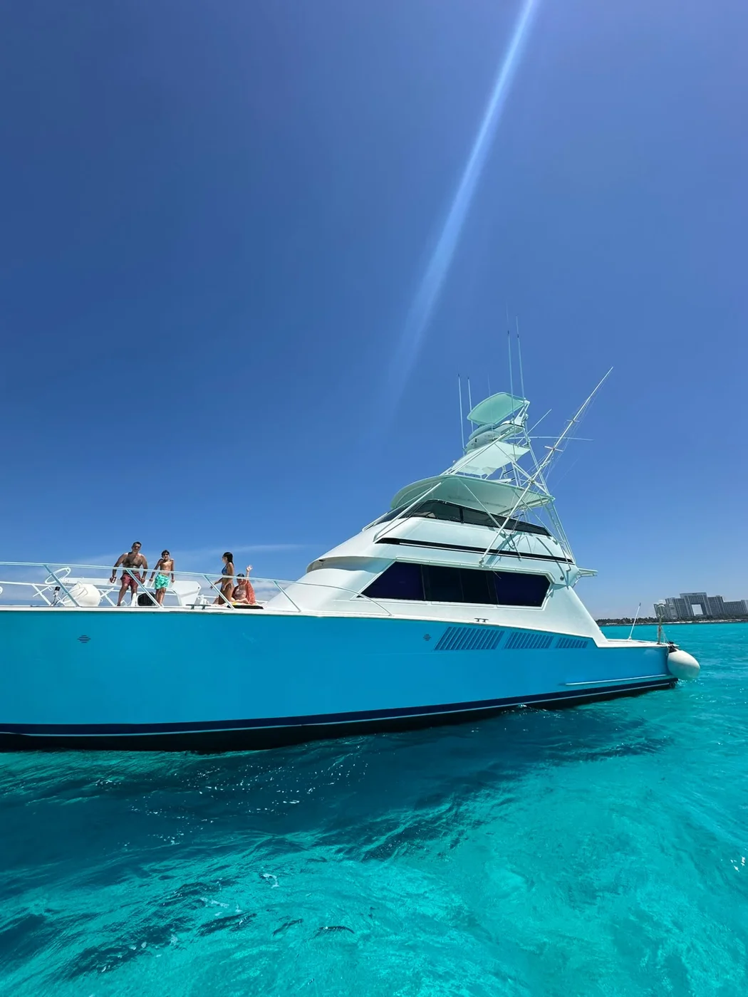 Hatteras 60, foto 1