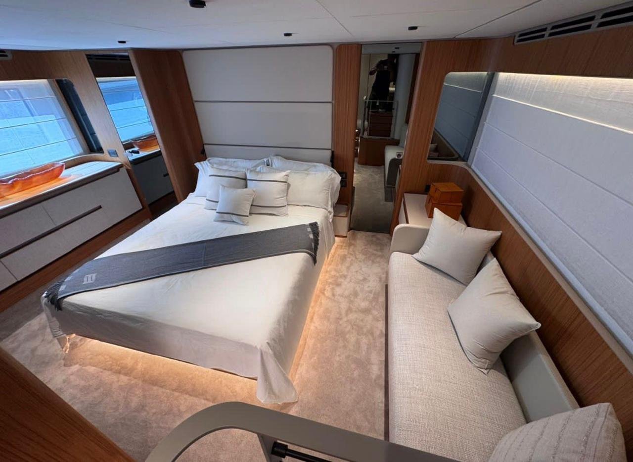 Ferretti 70, foto 5