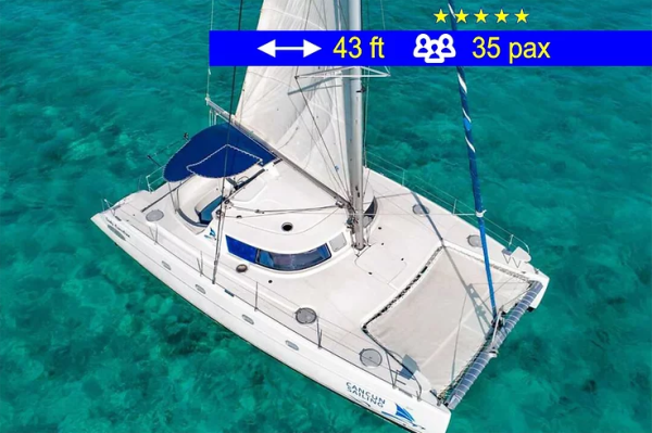21.Catamaran Group Tours Cancun 43 ft / 35 pax