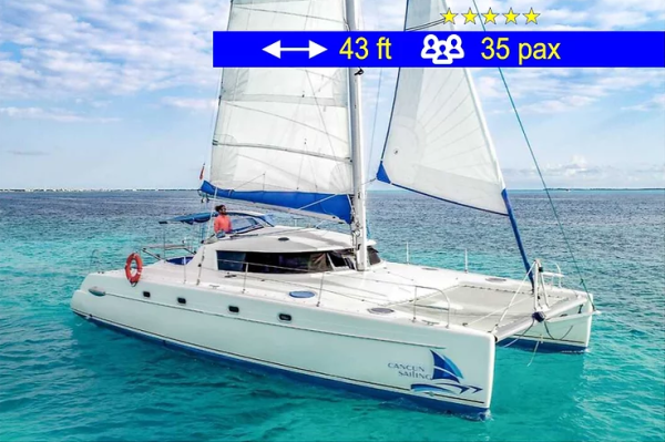22.Catamaran Group Tours II Cancun 43 ft / 35 pax