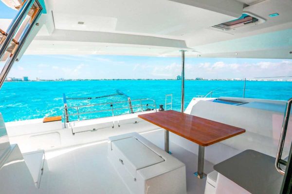11.Private Tours VIP Catamaran 47 ft / 25 pax - Image 7