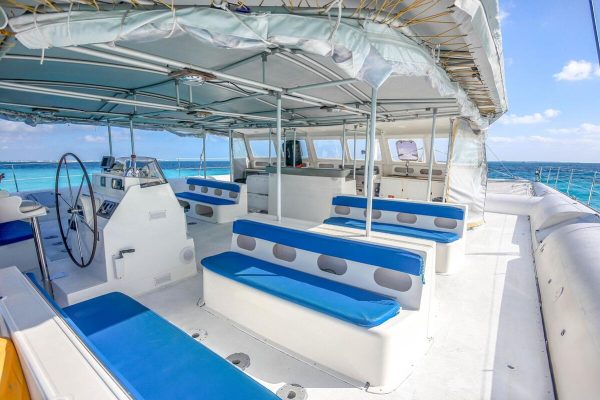 13.Catamaran Tours Large Group 75 ft / 80 pax - Image 6