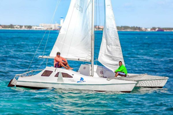 25.Small Family Catamaran Cancun 24 ft / 9 pax - Image 3