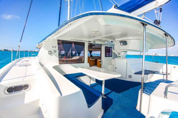 17.Catamaran Tours Deluxe Cancun 50 ft / 40 pax - Image 2