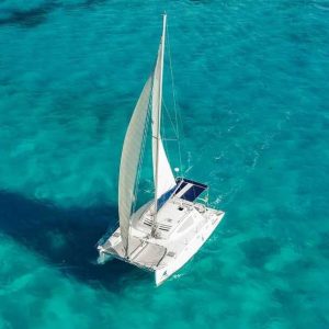 23.Catamaran Party Tours 40 ft / 30 pax