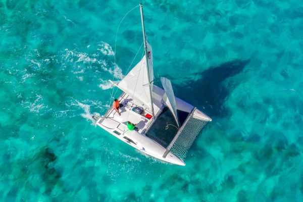 25.Small Family Catamaran Cancun 24 ft / 9 pax - Image 2