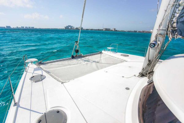 21.Catamaran Group Tours Cancun 43 ft / 35 pax - Image 4
