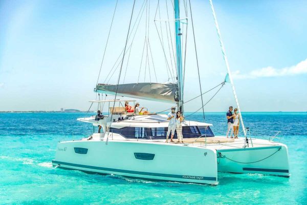11.Private Tours VIP Catamaran 47 ft / 25 pax - Image 8