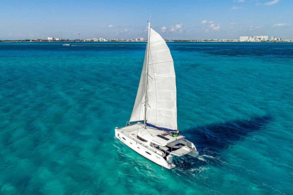 17.Catamaran Tours Deluxe Cancun 50 ft / 40 pax - Image 4