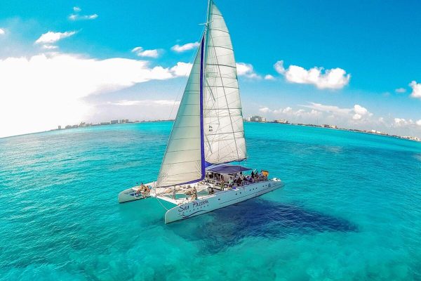27.Catamaran Mega Tours Cancún 75 ft / 100 pax - Image 4