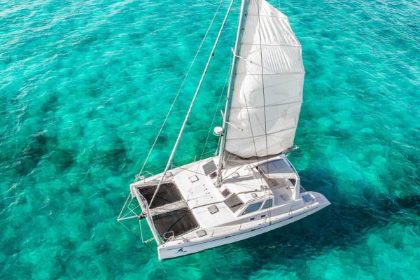 20.Catamaran Tours Explorer Cancun 44 ft / 35 pax - Image 6
