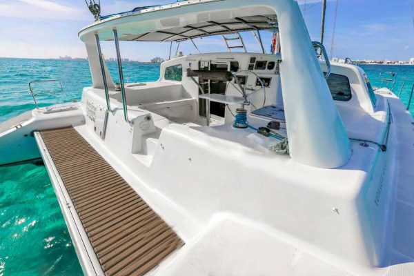20.Catamaran Tours Explorer Cancun 44 ft / 35 pax - Image 7