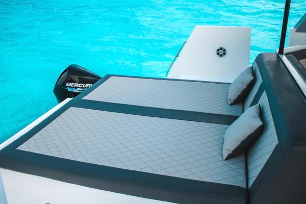 42.Luxury catamaran 51FT - Image 5