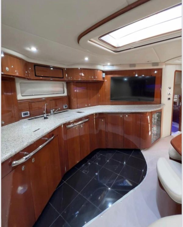 39.Sea Ray 60ft - Image 17